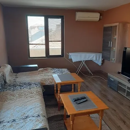 Apartment Zlatilovi *